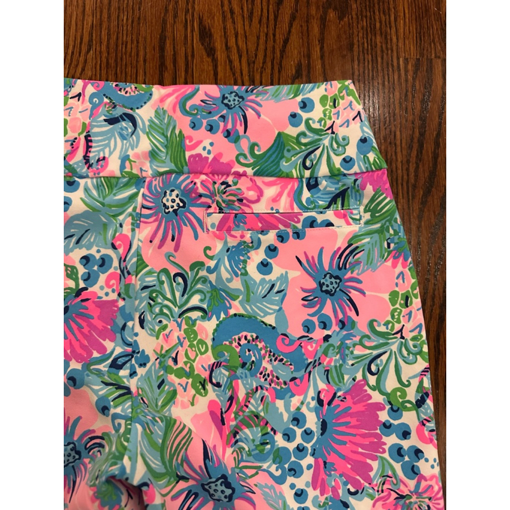 Women's Lilly Pulitzer Luxletic Shorts Size 2 Pink Blue Floral Print - Picture 3 of 8